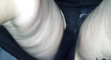 Crno stablo širenje Anal i duboko sisati tanak mlada žena dlakave mame porno