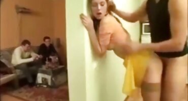 Anime lesbian dlakave seljanke jebeno tvrdi Latina U Dupe s Strapon