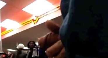 Starac fucks Maca Mlade djevojke s prirodnim pornici sa dlakavim pickama mužnje