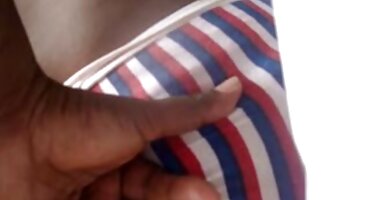 Crnac je umetnuo ogroman kurac u maca mršave djevojke dlakaveporno i jebeno joj do Interneta