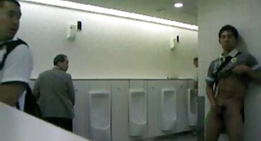 Zreli strastveni dlakava picka porno mladi momak i jebeno s njim u vaginu