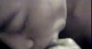 Mlada latina dala je u pornici sa dlakavim pickama sve rupe starom očuhu