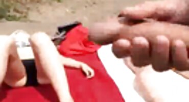 Internet dlakave starice mijenja rogonja čak i s lezbijkom s Strapon