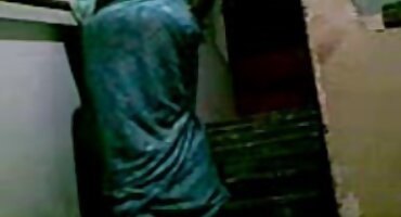 Muškarac je dlakave crnke doveo svoju djevojku u hotel i prekinuo prijateljstvo s vrućim seksom