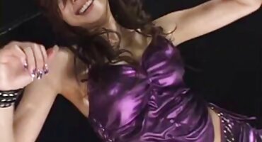 Dok su roditelji na poslu, momak porno mlade dlakave fucks polusestra