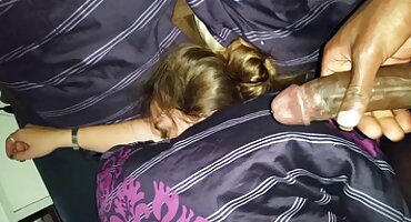 Mladi par porno dlakave jebanje u duši prije šetnje