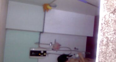 Zreli muškarci u svim pukotinama jebu sex porno dlakave vitka prostitutka