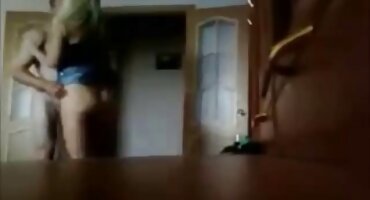 Zasluženi bonk dlakave pice porno pristojnog botaničara s velikim guzicu MILF