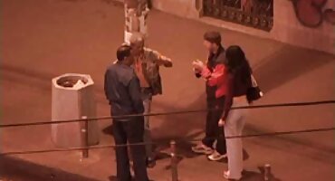 Crvenokosa s porno mame dlakave napumpanim kolačima skače na susjedovu maca