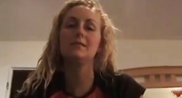 Plavuša za potpunu sreću pornodlakave propustila je masažu i seks na njemu