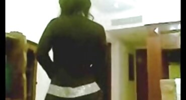 Instruktor vožnje voli zajebavati dlakave babe porno na otvorenom