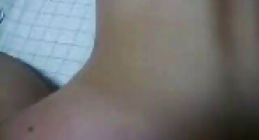 Seksipil bujna strastveno dlakave mame porno jebanje u Obrijane kapuljače s jakim muškarcem