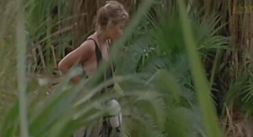 Maćeha je nagovijestila seks pastorak i porno dlakave osedlala njegov penis