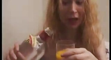 Studentica je dala anal dlakave crnke kolega student, da pomogne s lekcijama