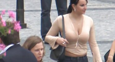 Mladi kuhinjski pomoćnik predložio je paru Seks porno čupave U Troje