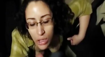 Zrela prostitutka teško jebanje pornići dlakave pičke s gomilom različitih dečki