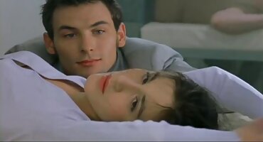 Ruska kurva jebanje s debelim cocks zrele dlakave u anal gangbang