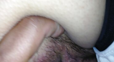 Zreli šef prisilio pornodlakave je podređenog da uzme kurac i sisa ga